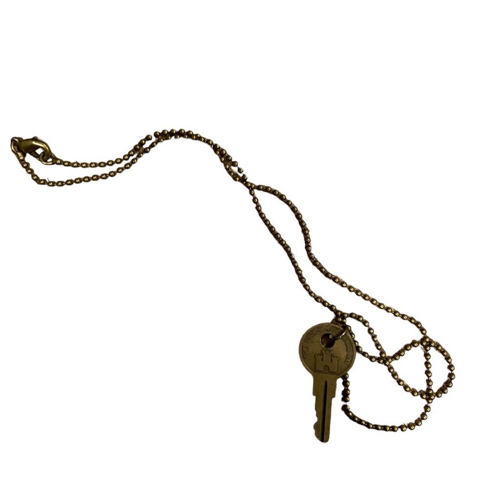 Giving keys “inspire” key necklace